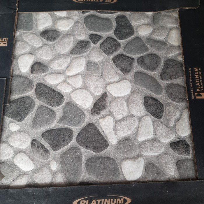 TERMURAH PLATINUM KERAMIK 40/40 ALEXIS GREY - Image 3